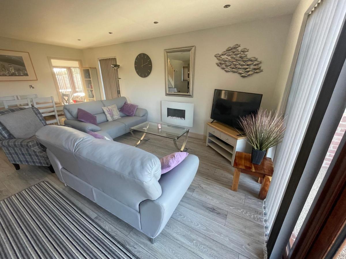 31 Cherry East Riding Of Yorkshire Hot Tub & Fishing Garton Exteriör bild
