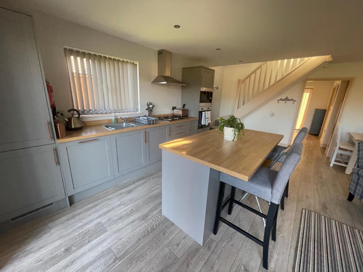 31 Cherry East Riding Of Yorkshire Hot Tub & Fishing Garton Exteriör bild