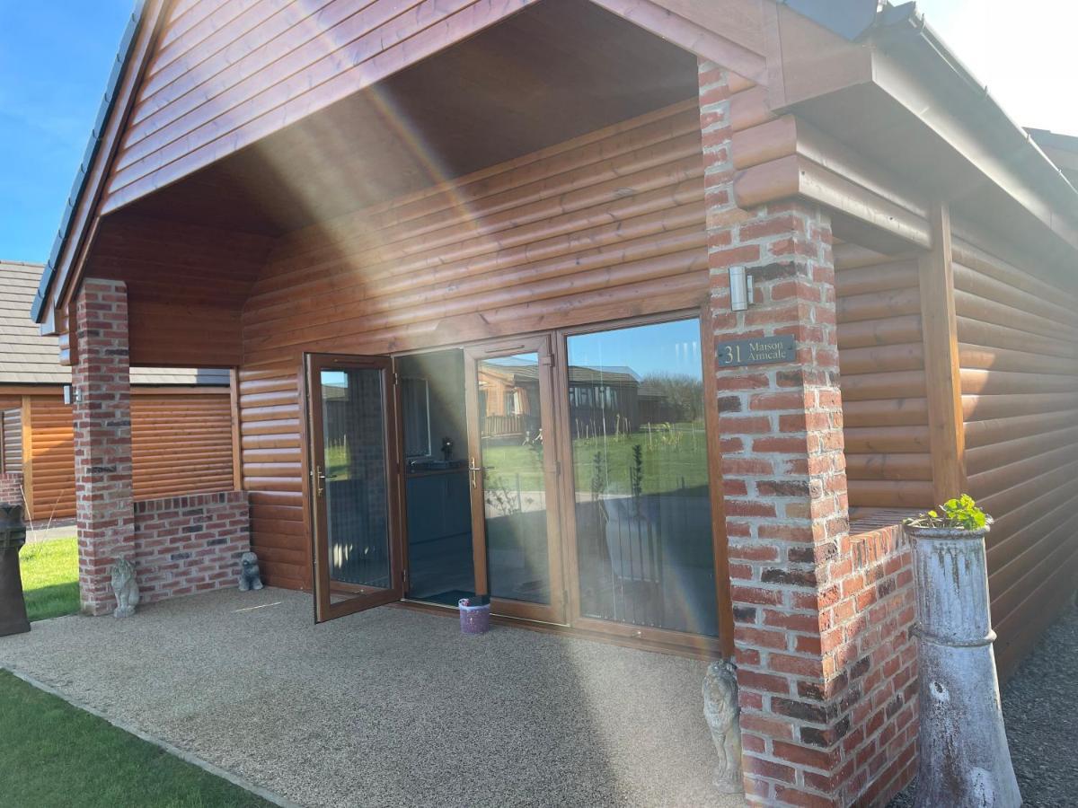 31 Cherry East Riding Of Yorkshire Hot Tub & Fishing Garton Exteriör bild