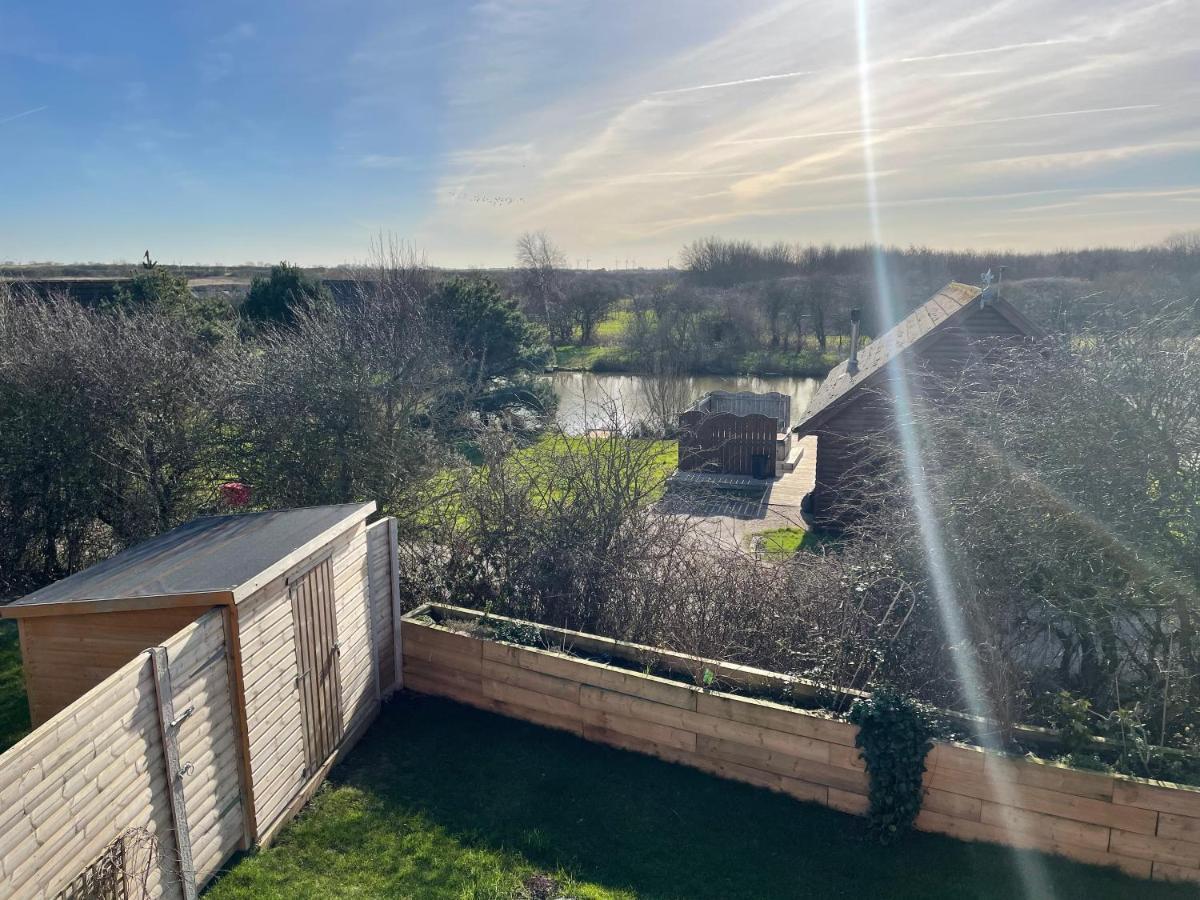 31 Cherry East Riding Of Yorkshire Hot Tub & Fishing Garton Exteriör bild